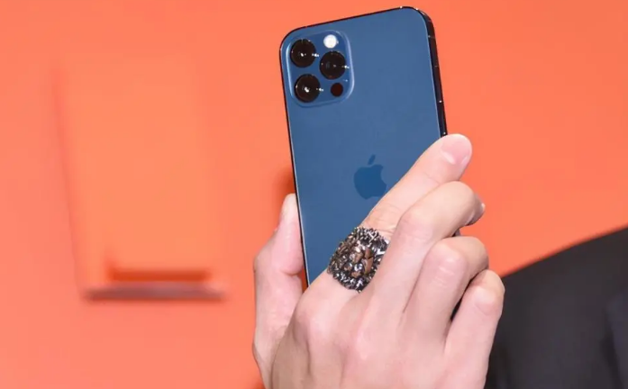 孟津苹果手机维修分享iPhone12系列重启方法教程 